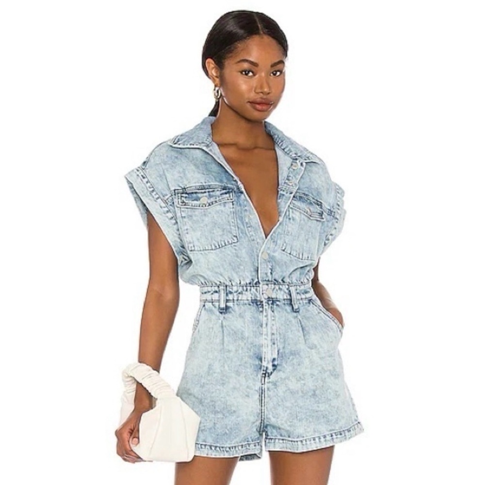 BLANKNYC Head Backstage Acid Wash Denim Short Sleeve Romper Womens MEDIUM EUC